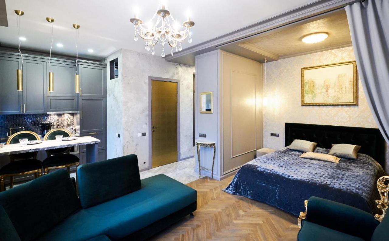 So Luxury Apartment In The Heart Of Minsk Near Circus Buitenkant foto